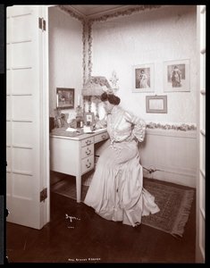 Rouva Robert Osborn, 1902 (hopeagelatiiniprintti)